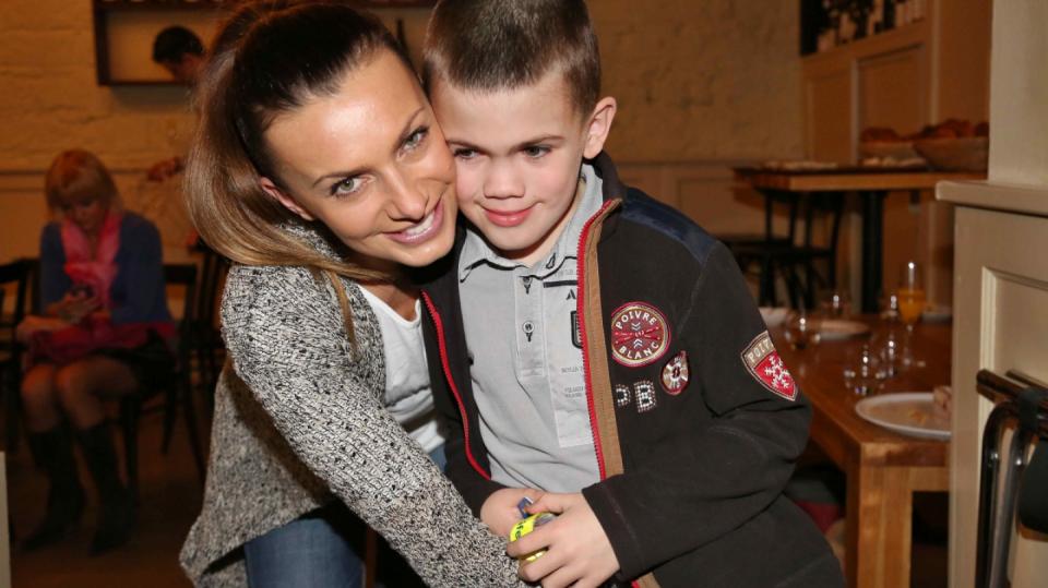 Alice Bendová se synem Vaškem
